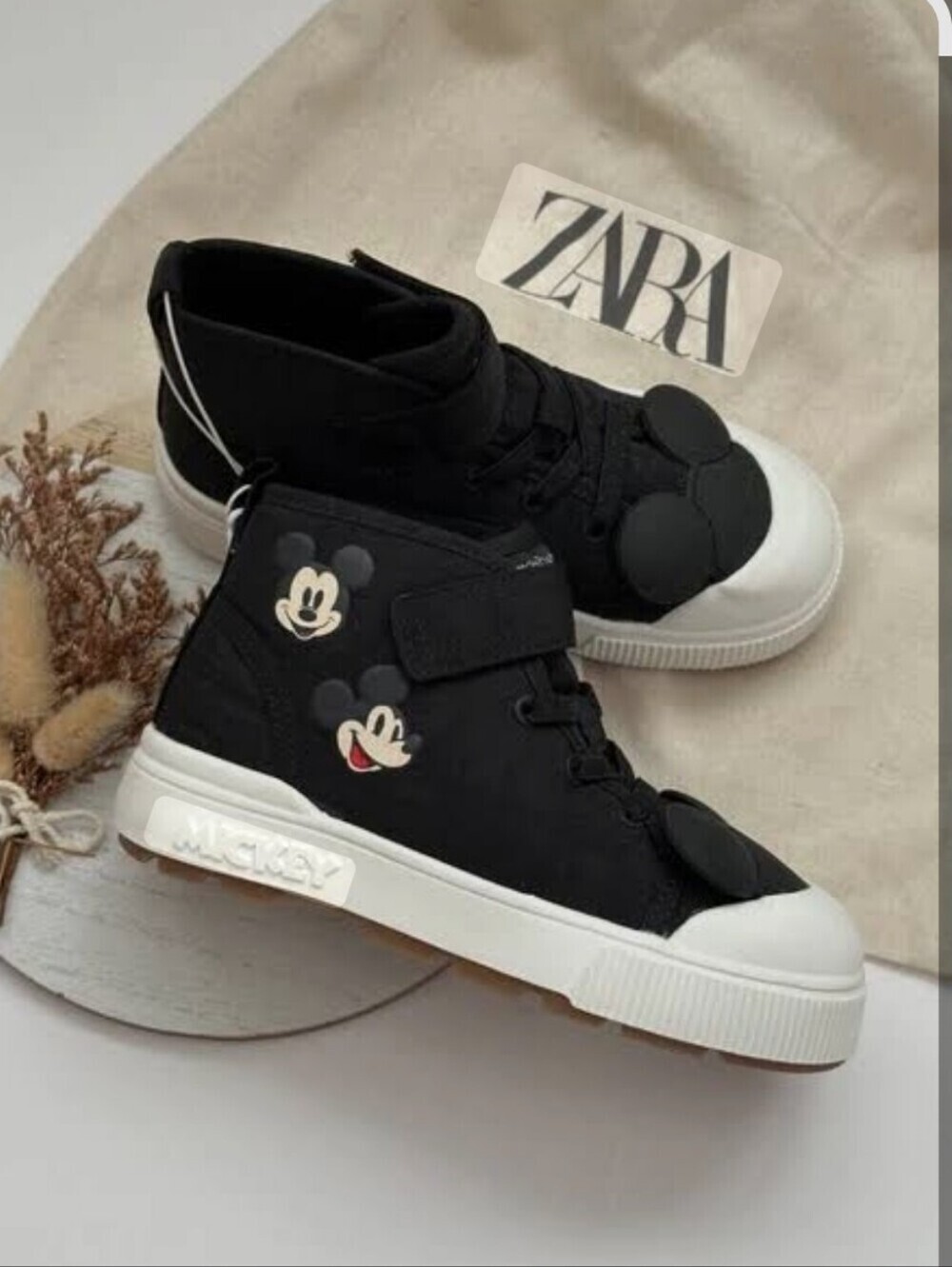 ZARA x Disney Mickey Mouse Hi-Top Sneakers Kids 26 NWT
